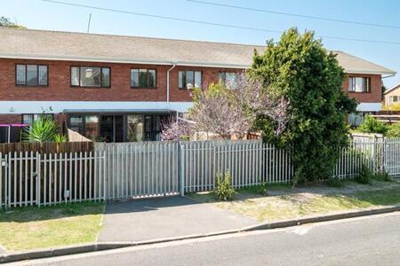 3 Bedroom Townhouse in Plumstead