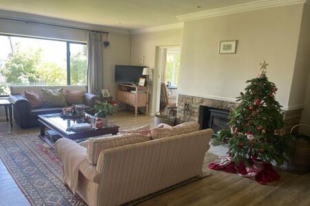 3 Bedroom Apartment in Kenilworth Upper