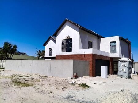 3 Bedroom House in Goodwood