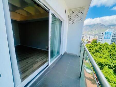 Studio apartment in Cape Town City Centre