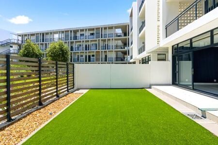 3 Bedroom Apartment in Paardevlei