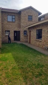 3 Bedroom Duplex in Hadison Park