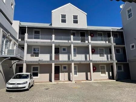 2 Bedroom Apartment in Paarl