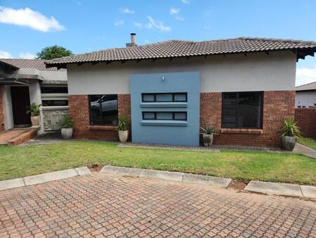 3 Bedroom House in Sonheuwel