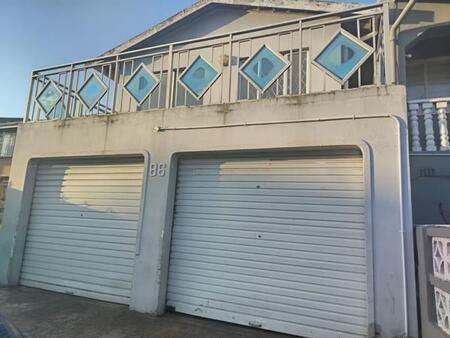 3 Bedroom House in Grove End