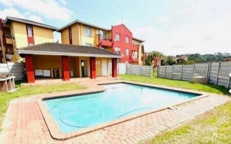 2 Bedroom Flat in Caversham Glen