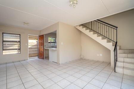3 Bedroom Apartment in Wilgeheuwel