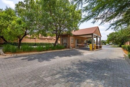 2 Bedroom Apartment in Paramount Estate