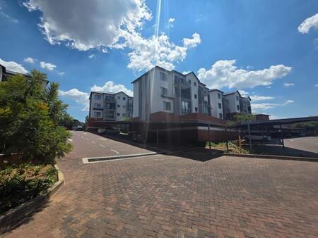 1 Bedroom Apartment in Lombardy Estate