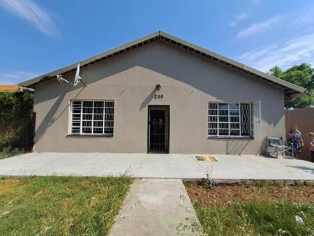 3 Bedroom House in Mountain View