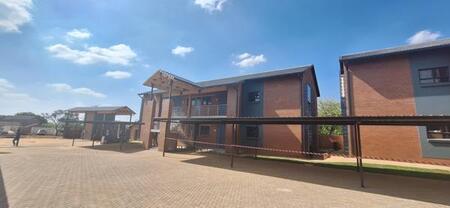 2 Bedroom House in Boardwalk Villas