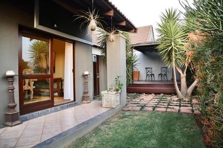 2 Bedroom Townhouse in Boardwalk Meander