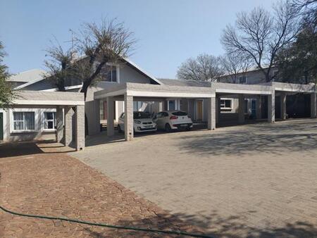 1 Bedroom Apartment in Monument Park