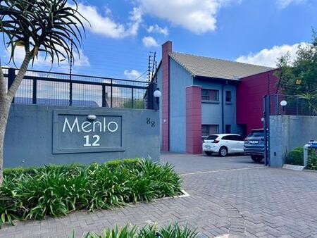 2 Bedroom Apartment in Menlo Park