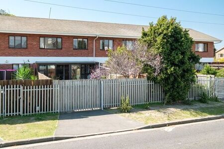 3 Bedroom townhouse - sectional to rent in Plumstead, Cape Town