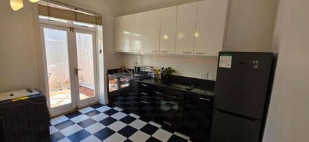 2 Bedroom house to rent in Observatory, Cape Town