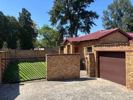 3 Bedroom Apartment in Honeydew