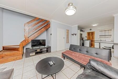 2 Bedroom Cluster in Wilgeheuwel