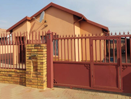 3 Bedroom House in Soshanguve