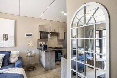 2 Bedroom Apartment in Mooikloof Equestrian Estate