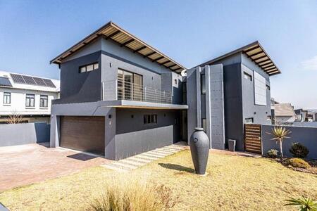 4 Bedroom House in The Hills