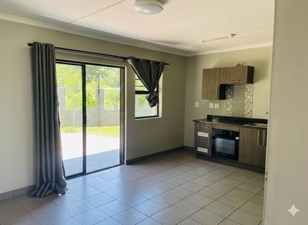 2 Bedroom Apartment in Willow Park Manor