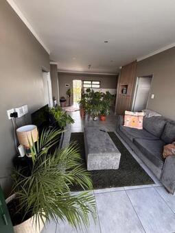 2 Bedroom Apartment in Equestria