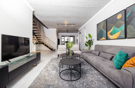 3 Bedroom Duplex in Bronberg