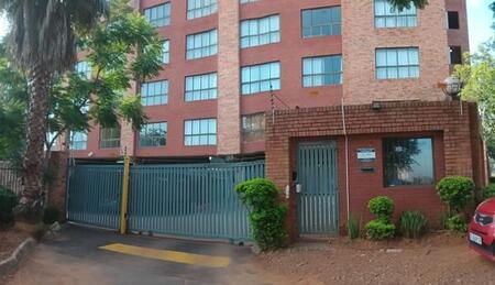 Bachelor apartment in Hatfield