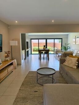 3 Bedroom House in Menlo Park