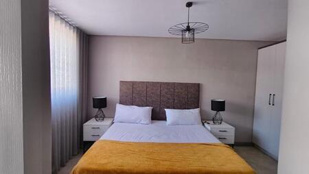 1 Bedroom Apartment in Menlo Park