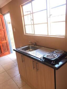 Studio apartment in Queenswood