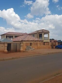 1 Bedroom Apartment in Soweto Central