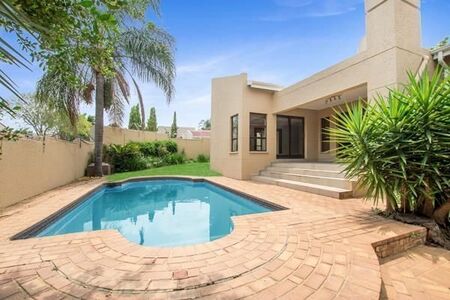 3 Bedroom House in Douglasdale