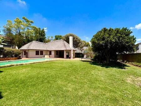 2 Bedroom Apartment in Sunninghill