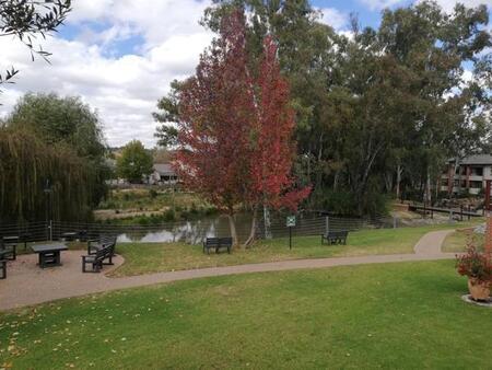 1 Bedroom Apartment in Douglasdale