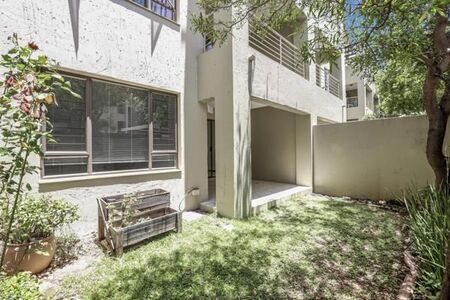 2 Bedroom Apartment in Bryanston