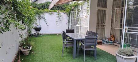 3 Bedroom Apartment in Hyde Park