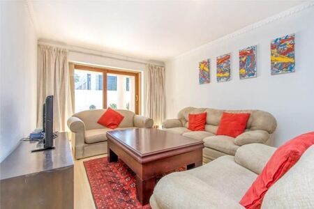 3 Bedroom Apartment in Morningside