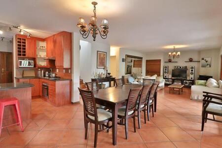 3 Bedroom Cluster in Bryanston