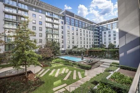 2 Bedroom Apartment in Melrose Arch