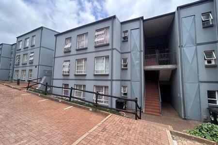 3 Bedroom Apartment in Westdene