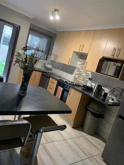 3 Bedroom Apartment in Ferndale