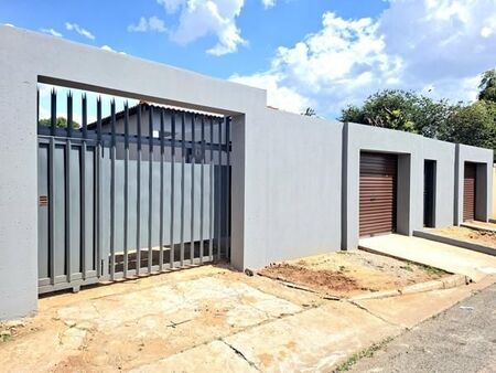 2 Bedroom House in Sophiatown