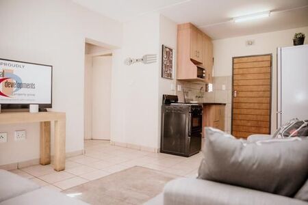 2 Bedroom Apartment in Mondeor