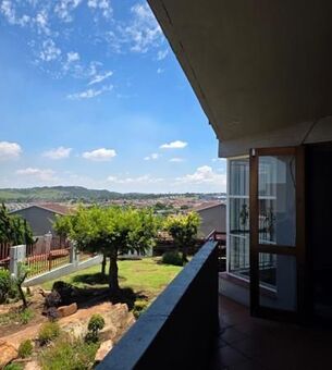 2 Bedroom Townhouse in Ridgeway