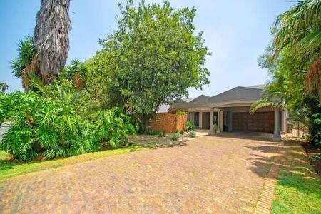 3 Bedroom House in Sunward Park