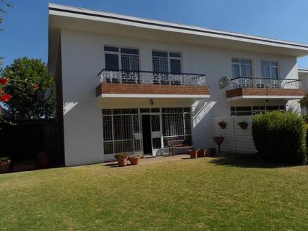 2 Bedroom Duplex in Westdene