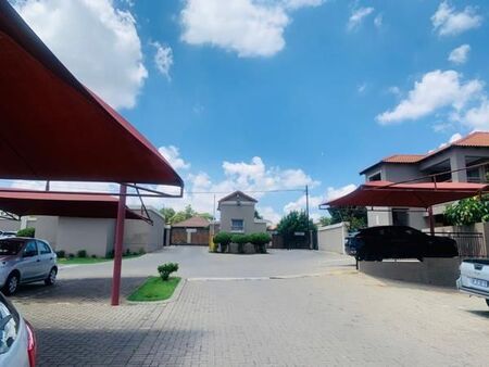 2 Bedroom Apartment in Rynfield