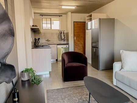 2 Bedroom Apartment in Alrode